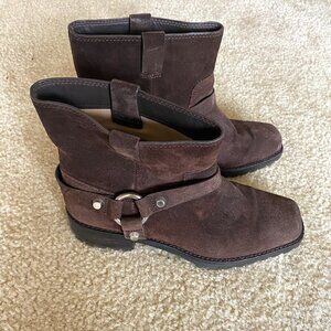 Cute Brown Michael Kors Boots!!